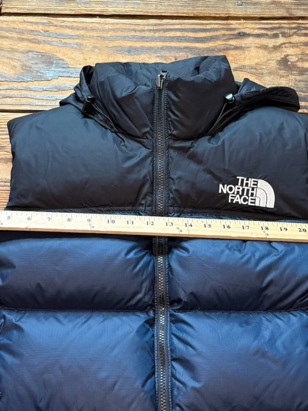 North Face Vest Womens XL 700 Down Nuptse Retro Puffer Hooded Insulated Two-Tone - Picture 9 of 14